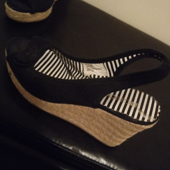 2 for 1 women's shoes gift bundle - Picture 4 of 8